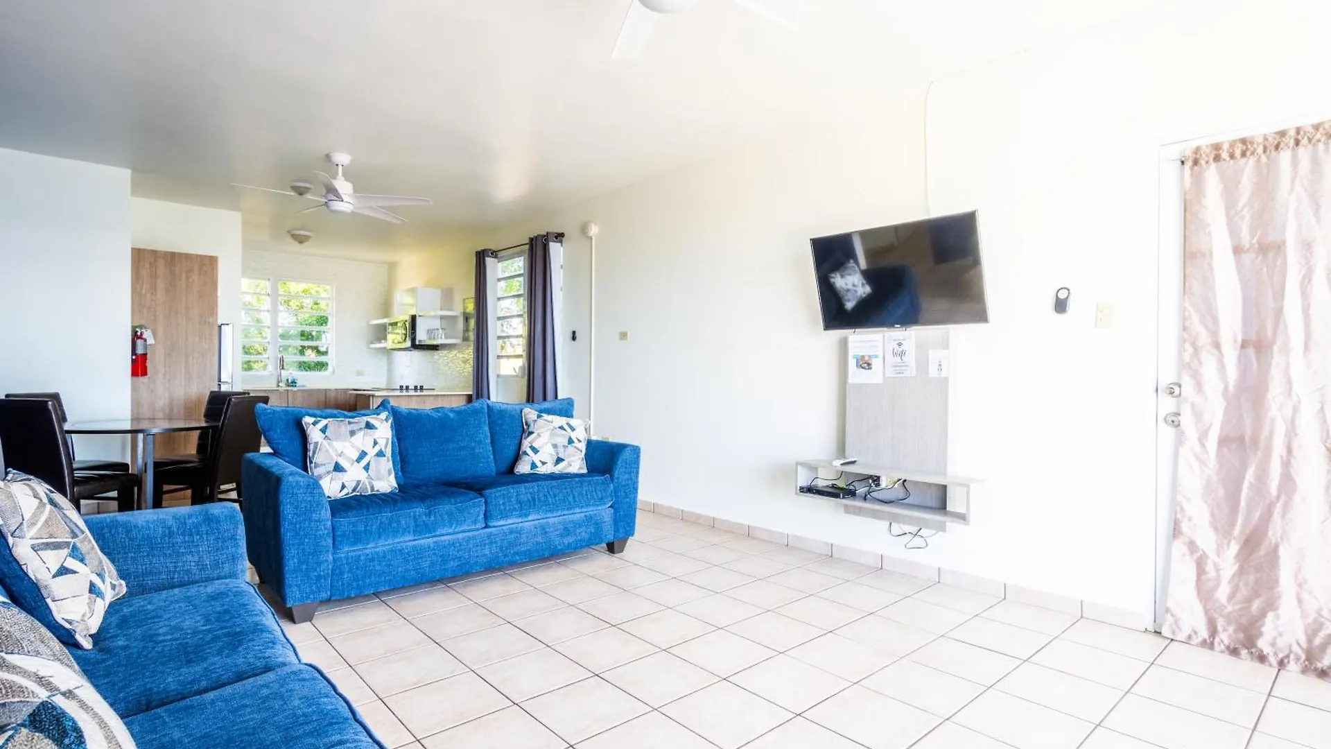 West Coast Inn'S Boqueron